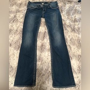 EUC SILVER LOW RISE BOOTCUT WOMEN’S JEANS SIZE 31x35